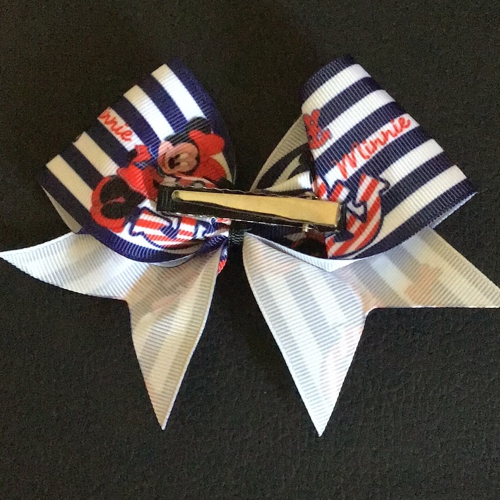 Handmade Minnie Mouse Cruise Ship Hair Bow - Picture 7 of 9